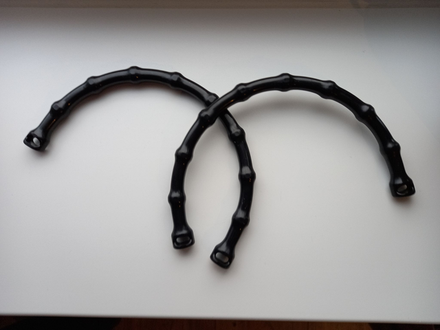 Tassenbeugel Kunststof zwart (21 cm breed)