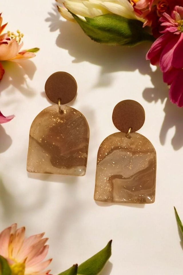 Boucles d&#039;oreilles élégante marbre marron