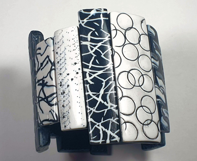 Bracelet Manchette GraphiK noir et blanc