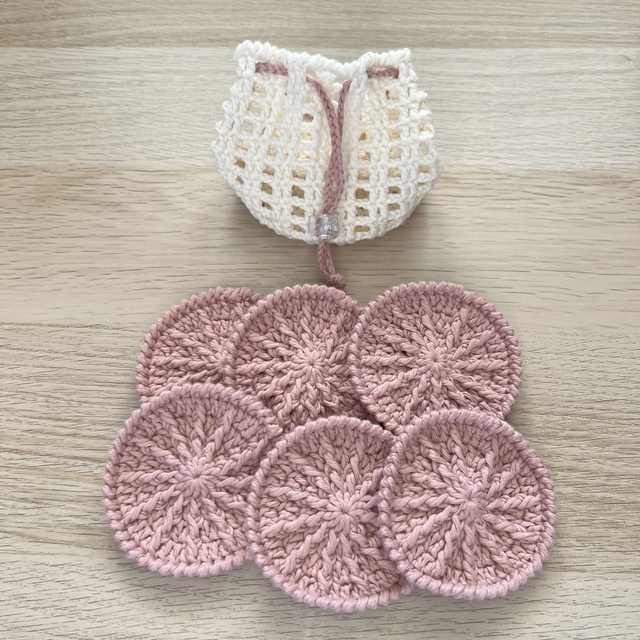 6 Cotons nettoyant/démaquillant et son filet de lavage