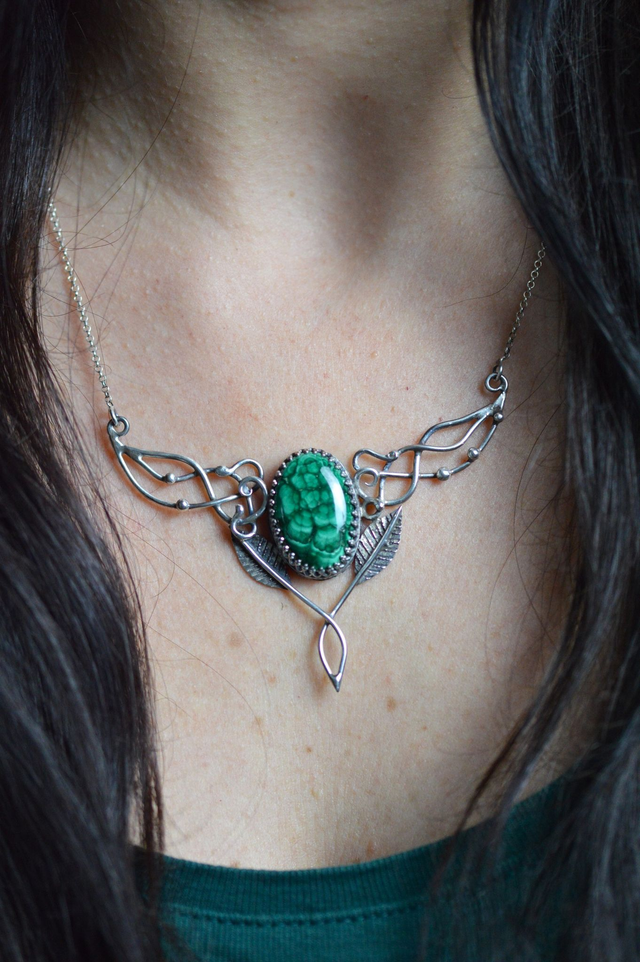Collier Elfique - Malachite, feuilles simples