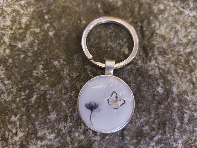 Porte clé papillon blanc