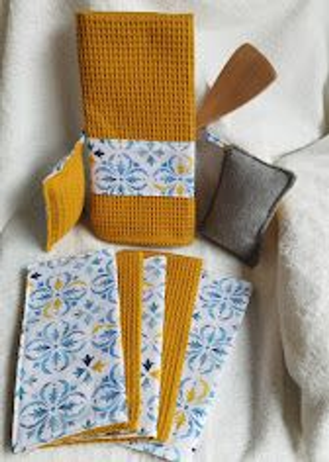 BOX N°1  Cuisine  Olé Olé  -  Edition limité  pour ce tissu 