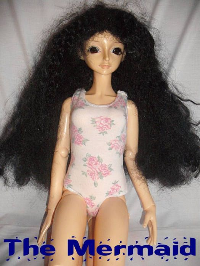 Doll-outfits: 1/3 - Body/bathingsuit: white