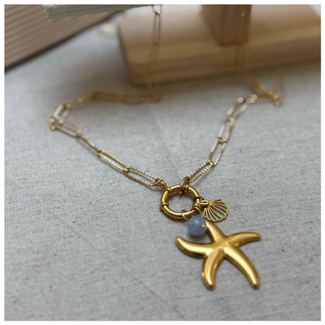 Collier long étoile de mer , perle bleu clair