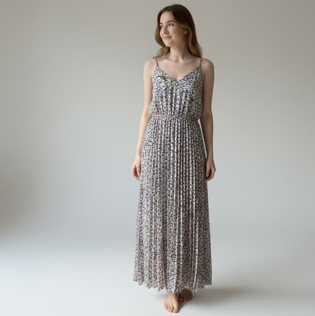 Robe Longue Plissée Fleurie C'Flo - Bretelles Réglables &amp; Style Bohème