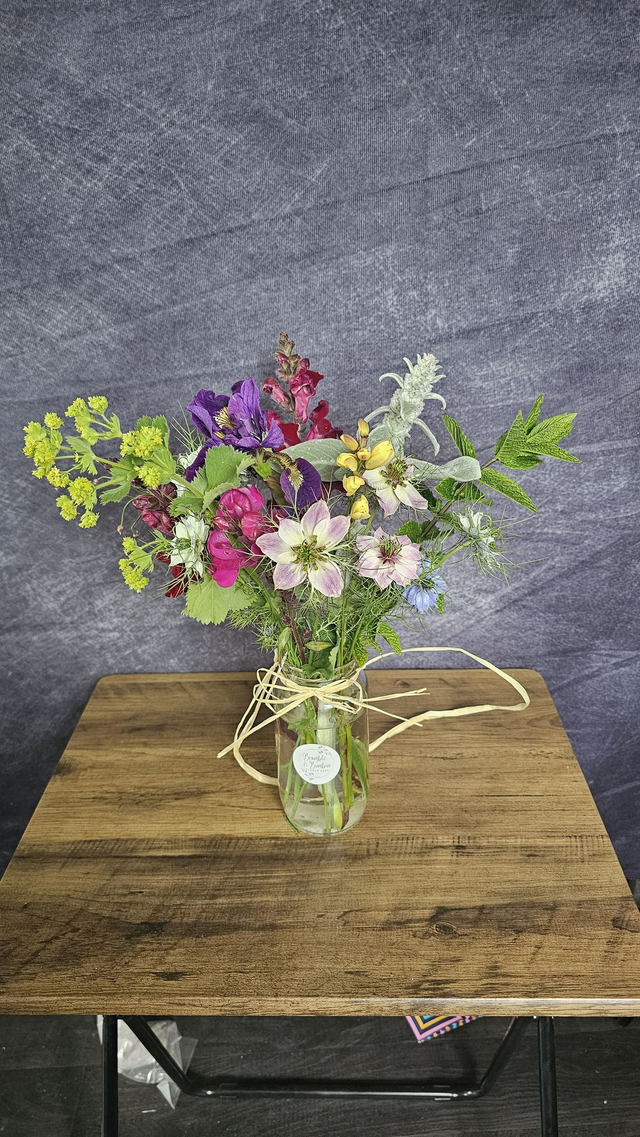 Decorate and fill a Jar Posy Workshop ~ Tuesday 17th June - 10am - 12pm