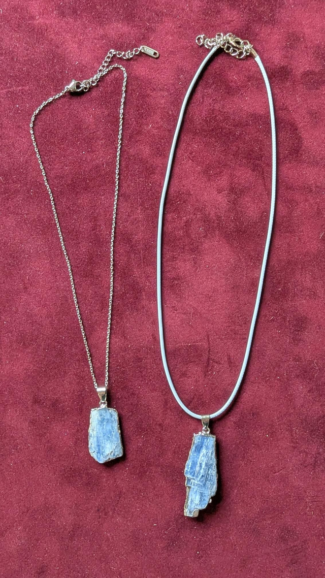 Pendentif cyanite 