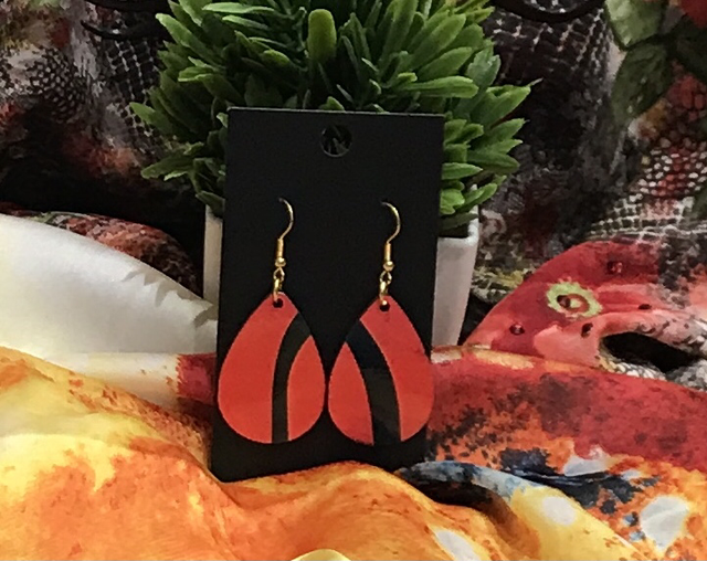 Wood Mixed Coloured Dangling Earrings- MSDE32