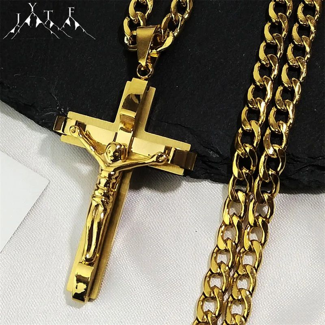 Collier croix plaqué or en acier inoxydable pour hommes