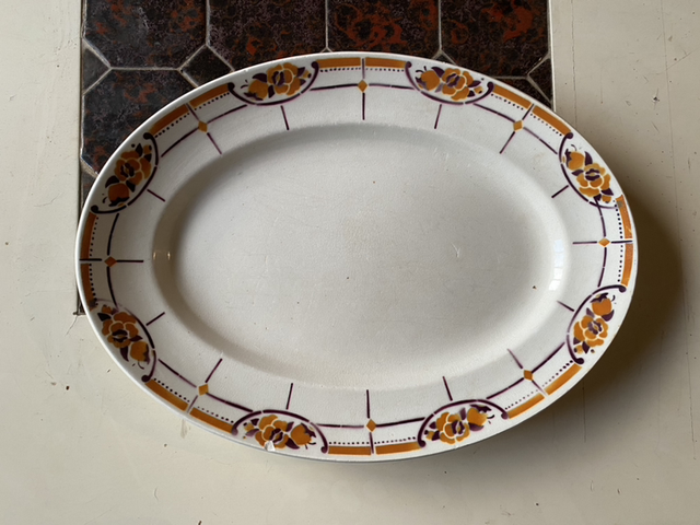 Plat ovale orange et violet Ceranord