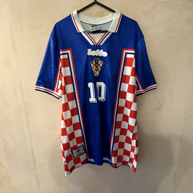 Croatia Away Shirt 1998 - Boban Nameset 