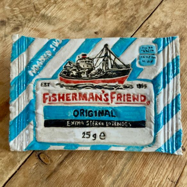 Marianne van der Veen "Sterk spul" keramiek met majolica 9,5x14