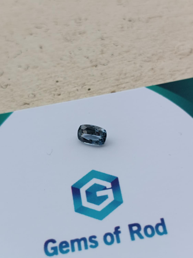 Spinelle Bleu 0,73 carat