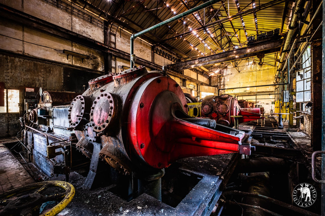 "Turbines rouges" Tirage Fine Art siur Alu-Dibond 40x60cm