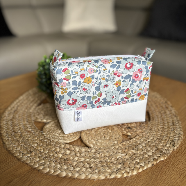 Trousse de toilette (petite)