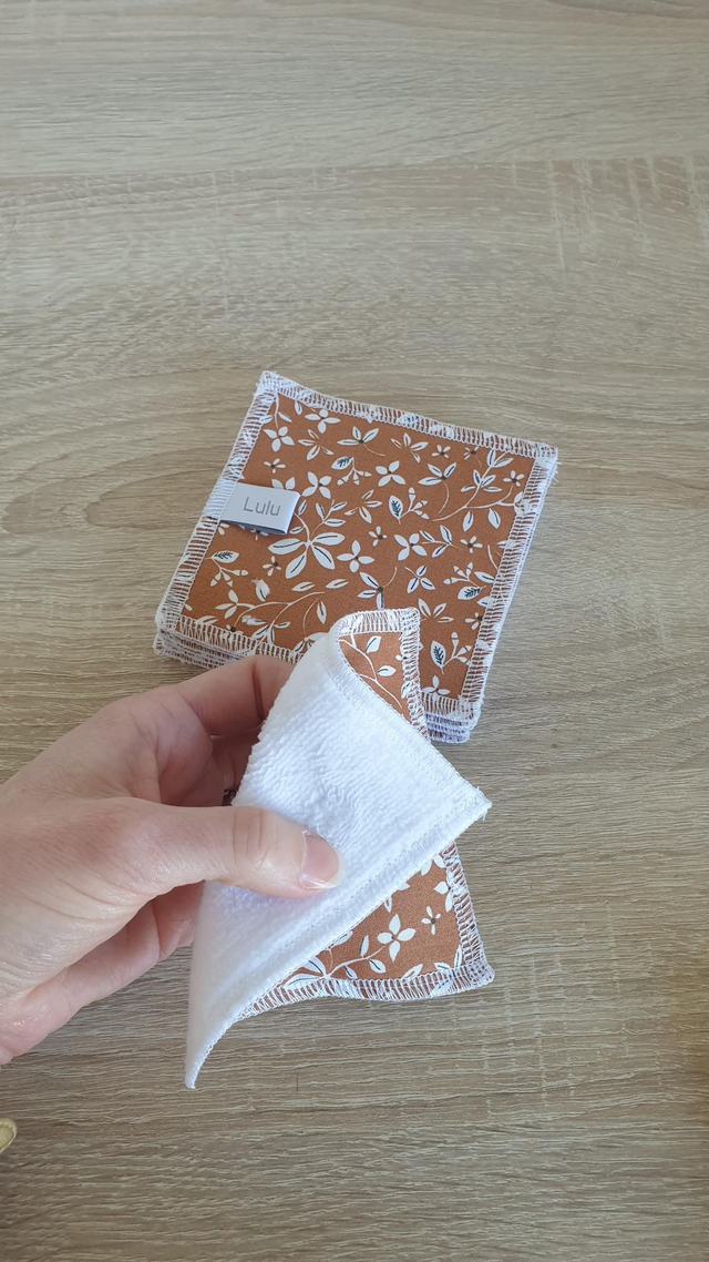 Lot de 7 cotons démaquillants camel