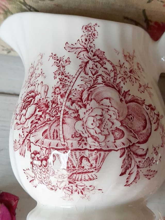 pichet ou pot ancien anglais