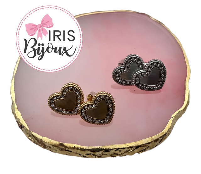 Orecchini a lobo cuore effetto madreperla  