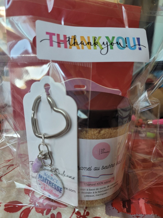 Pochette cadeau Porte-Clés Merci Maîtresse &amp; sucre aromatisé caramel beurre salé la fée de la gourmandise