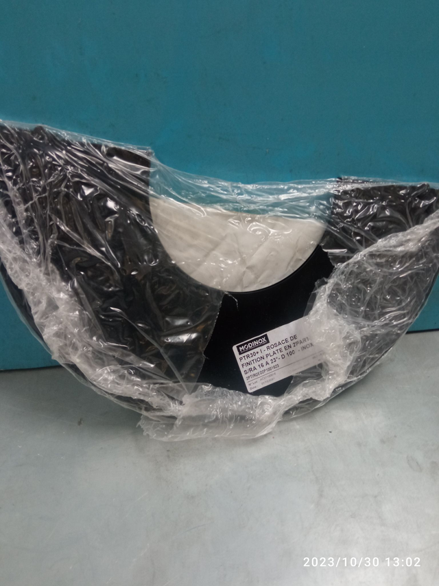 PTR30 Inox - Rosace De Finition Plate En 2 Parties Sous Rampant 16 A 23°- D 100 - Inox - 2PTIRIED2P1001623 