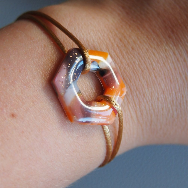 Bracelet bohème coloré femme fait main cordon satiné extensible