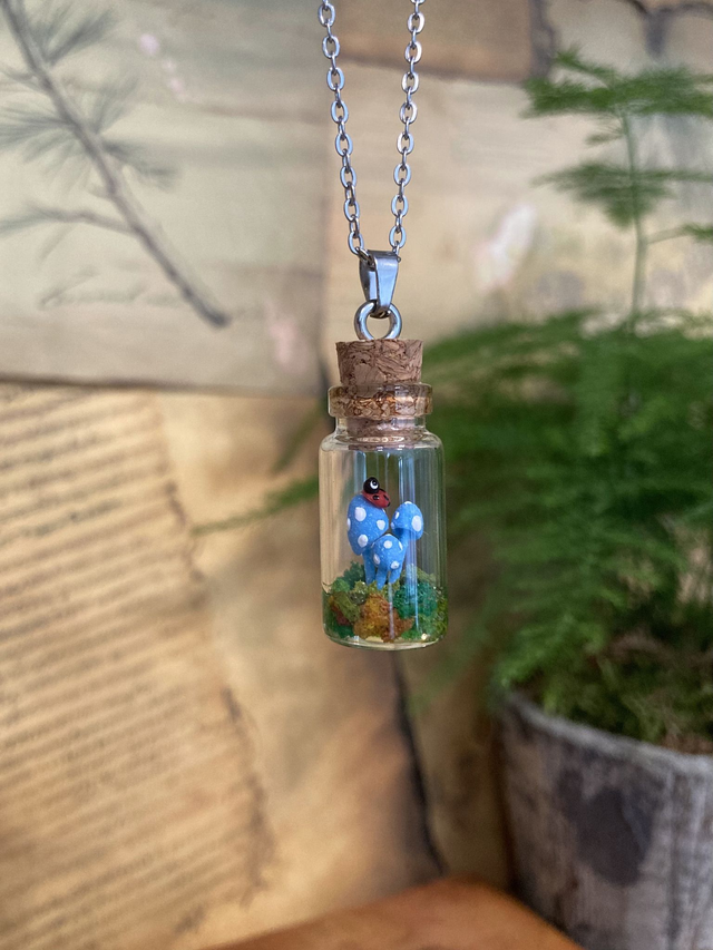 Pendentif champignon phosphorescent