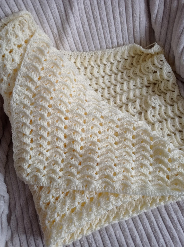 Lemon Shell Baby Blanket 