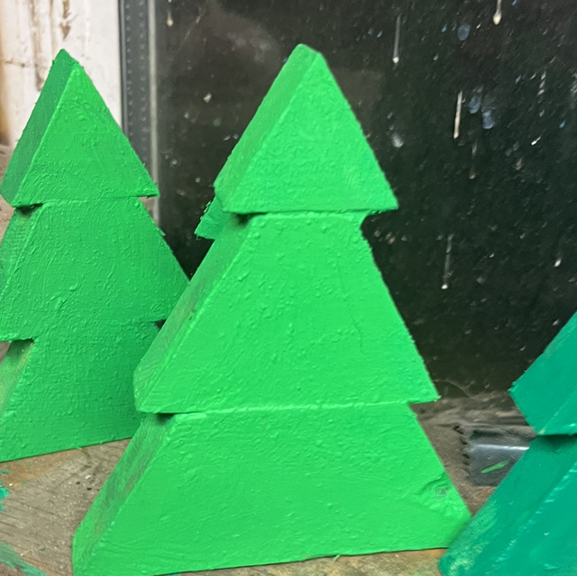 Wooden Christmas trees set of free