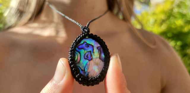 Collier • nacre/abalone