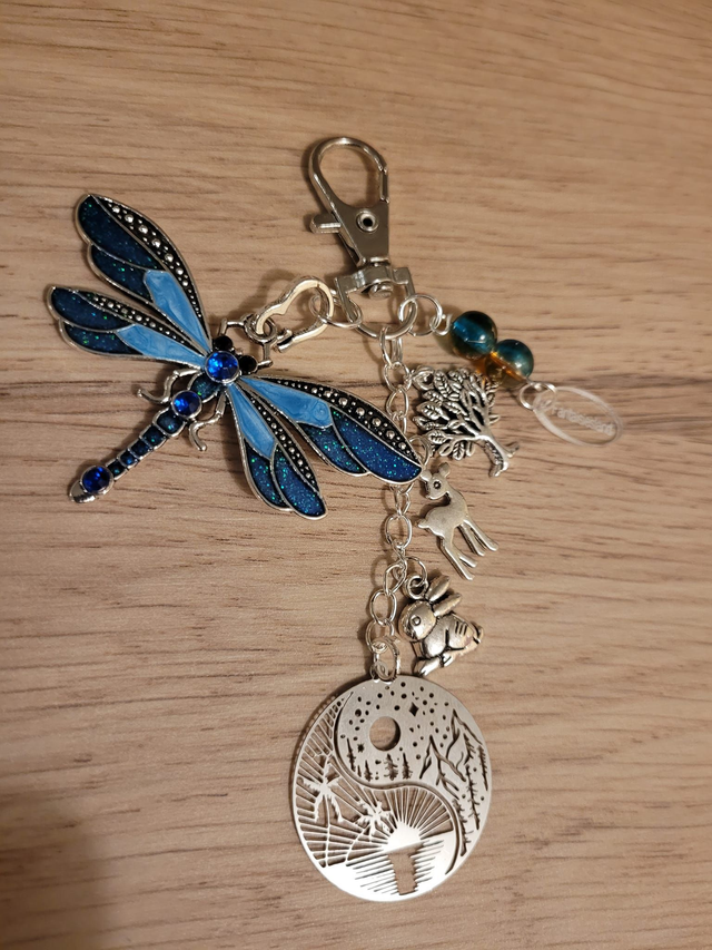 Bijou de sac argenté - Vol de Libellule