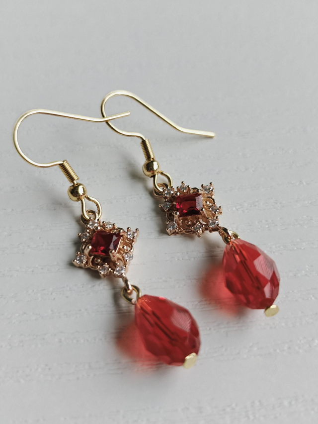 Duchess earrings
