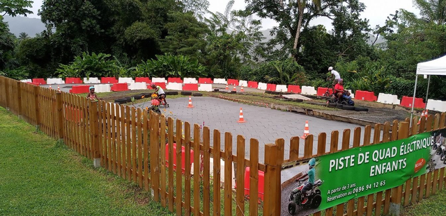 3 Heures de quad électrique enfants sur la piste BICATO du Gros Morne entre 14h00 et 18h00. Réservation du créneau au 0696941265