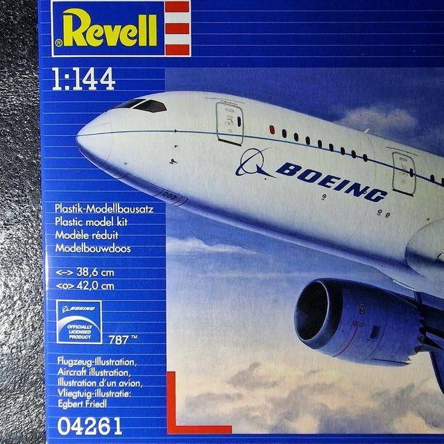 Revell Modell Boeing 787-8 Dreamliner (04262)