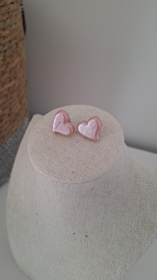 Puces cœurs asymétrique rose