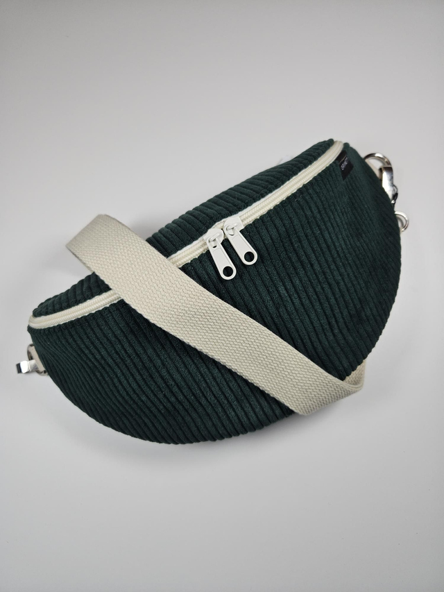 FOREST green övtáska