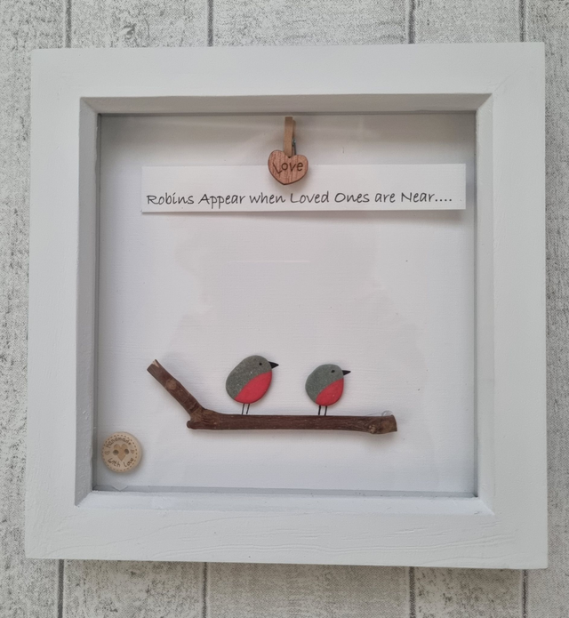 Memorial, Pebble Art Two Robin Picture
