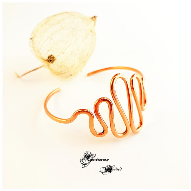 Thethys - un bracelet simple, élégant et discret