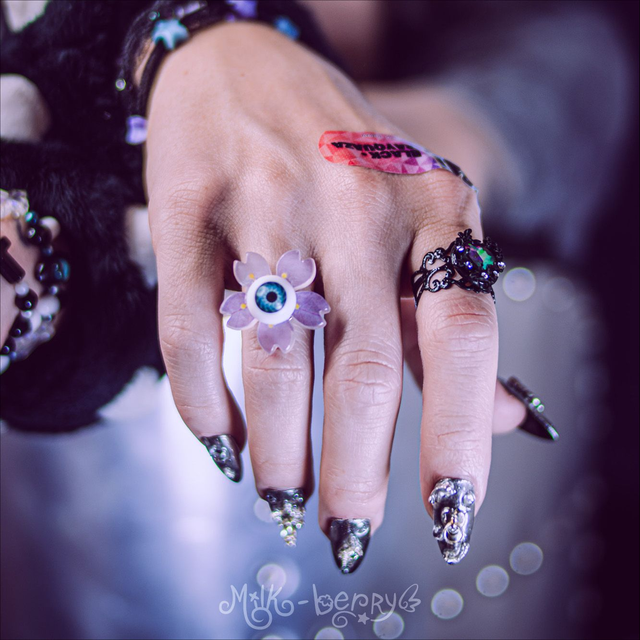 Bague Pastel Goth Fleur Oeil