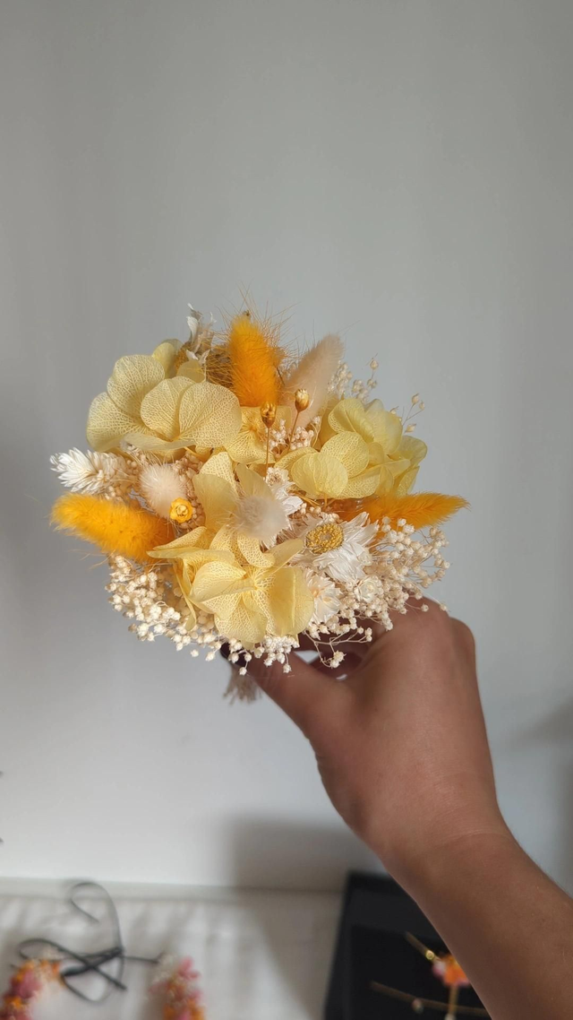 Bouquet de demoiselle d'honneur et témoin - Souvenir éternel Jaune