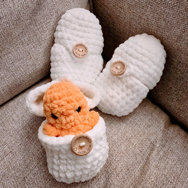 Handmade Crochet Chick Pocket Pet – Mini Plush in Crocheted Egg