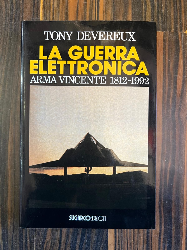 Tony Devereux - La guerra elettronica (Sugarco Edizioni, 1993 - 1a ed.)