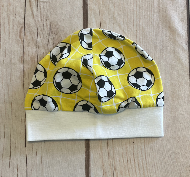 Mütze, Größe 53-55, Fußball gelb