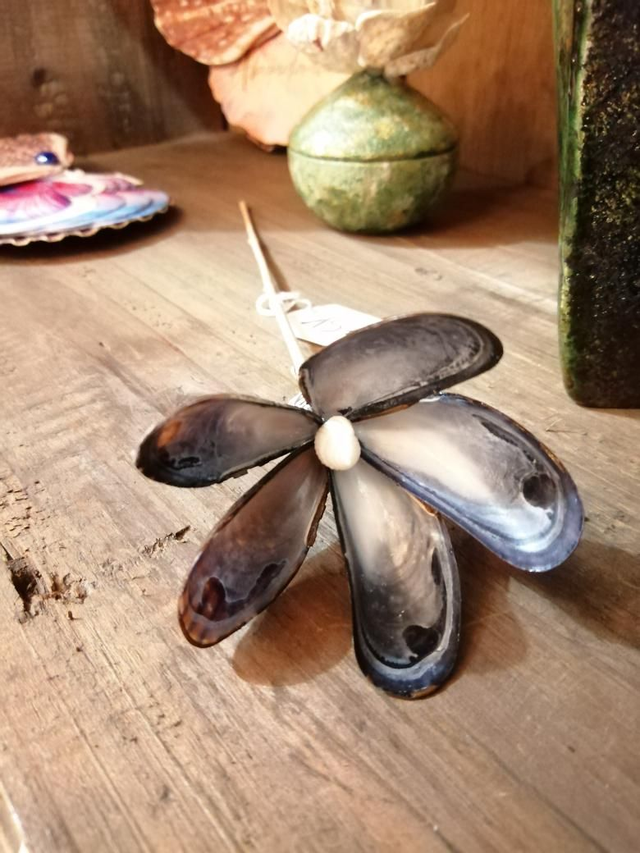 Fleur sur tige en moules (petite)