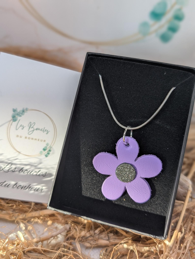 Collier Baby Marguerite parme violet