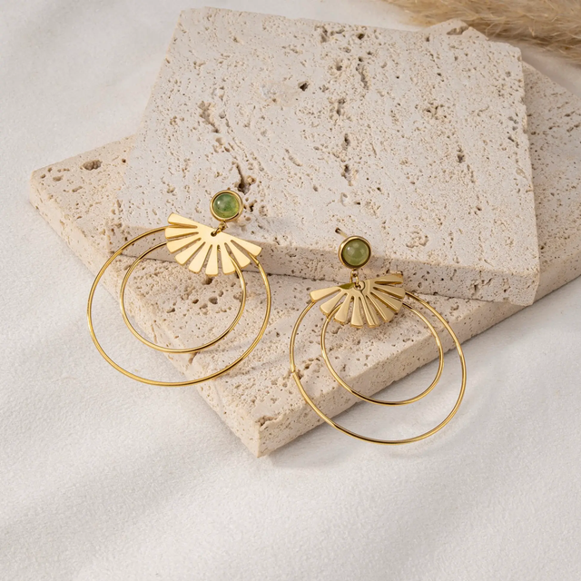 Boucle d'oreilles demi éclat verte