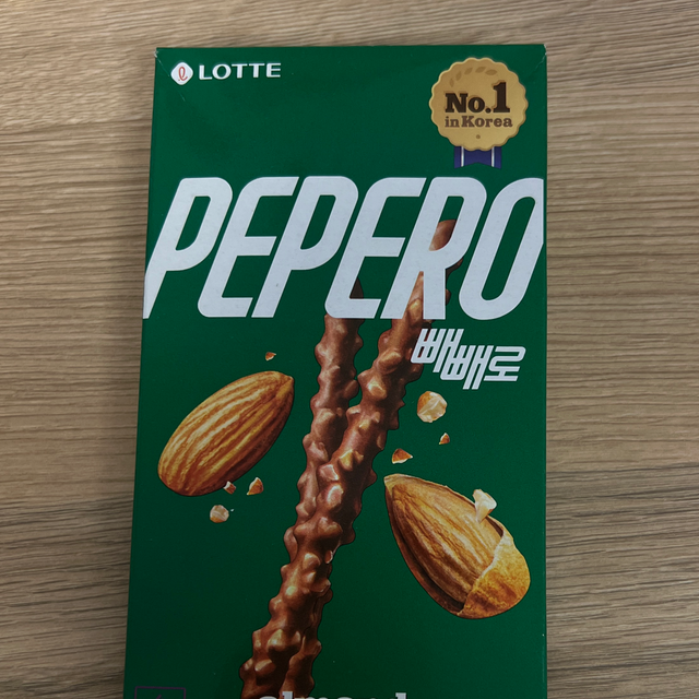 PEPERO ALMOND 