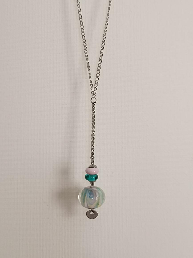 Collier en verre filé au chalumeau 