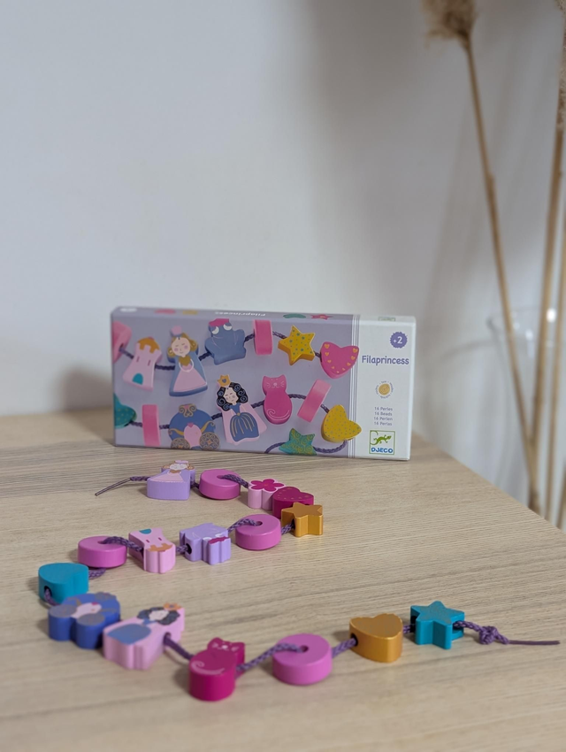 Jeu Filaprincess Djeco - Prix neuf : 17.50 euros