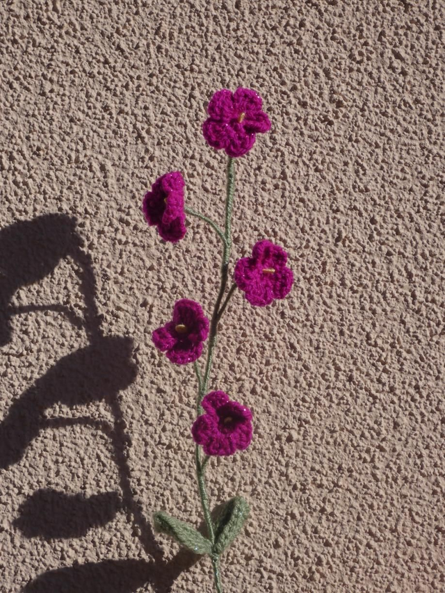 Tige de myosotis rose pailleté 